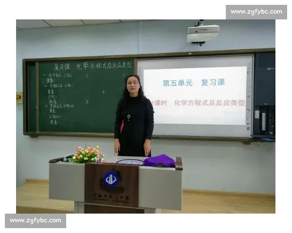 《深入探索TF2竞技赛事的战略布局与团队协作技巧》